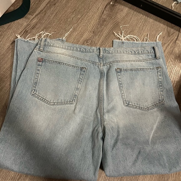 BDG Jeans - Picture 6 of 7